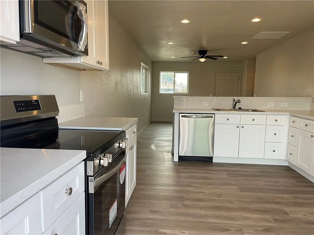 Modern kitchen