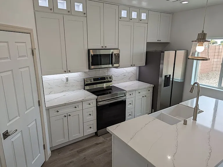 Spanish Bay Modern Kitchen